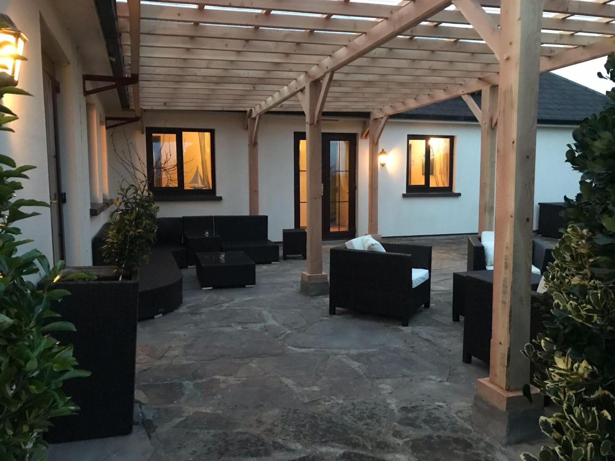 Corthna Lodge Schull Eksteriør bilde